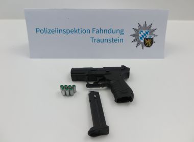 Kroate mit täuschend echter Schreckschußpistole un