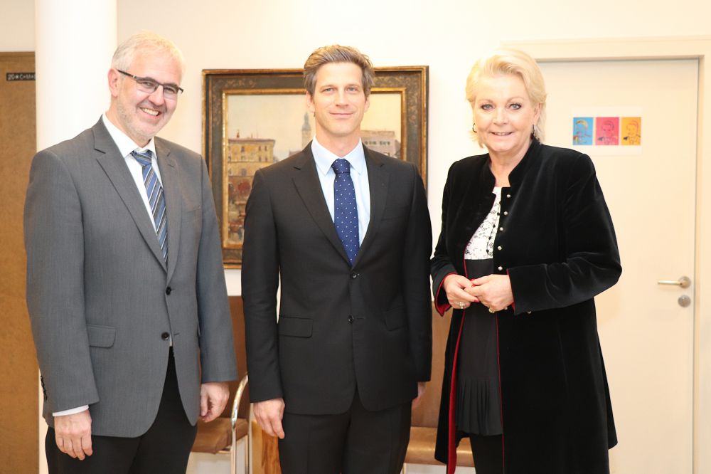 Antrittsbesuch bei Oberbürgermeisterin Gabriele Ba