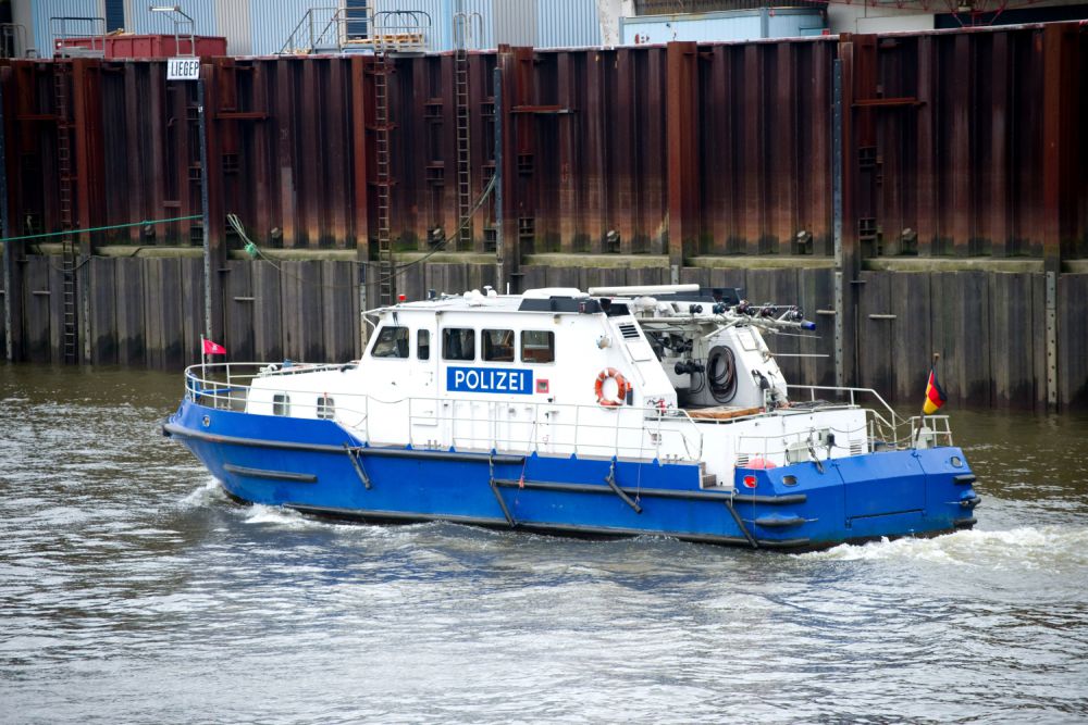 Seenotrettung nach plötzlichem Starkwindaufkommen