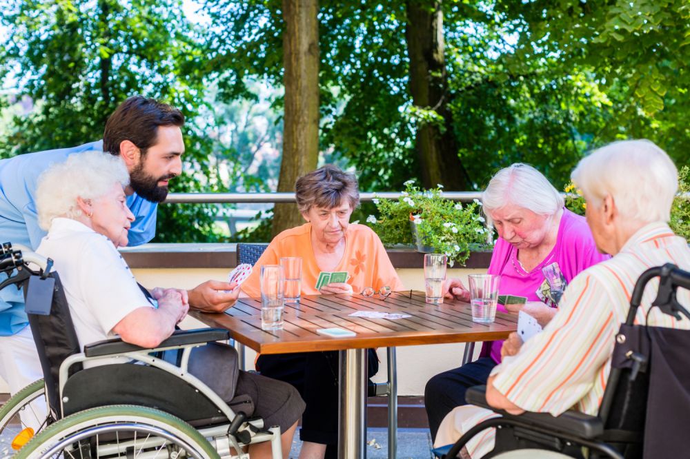 Bayerns Gesundheitsministerin Huml stellt seltene 