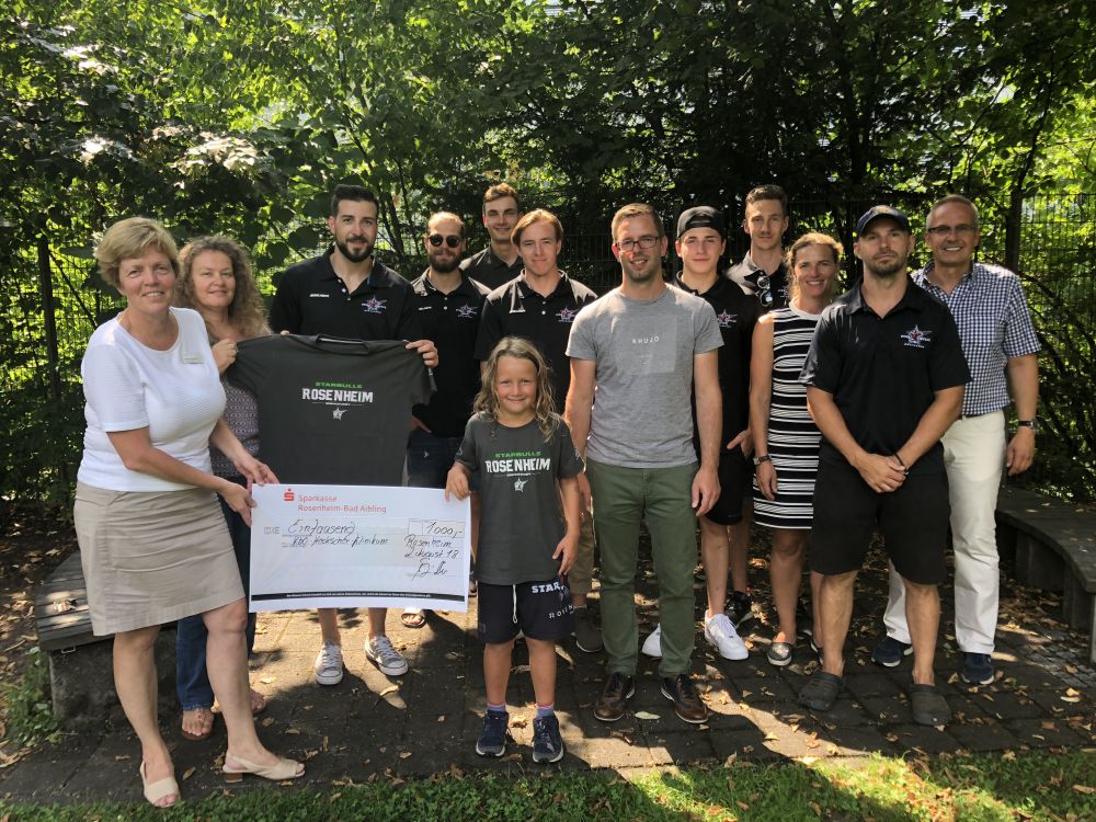 Starbulls Rosenheim besuchen Heckscher Klinikum Ro