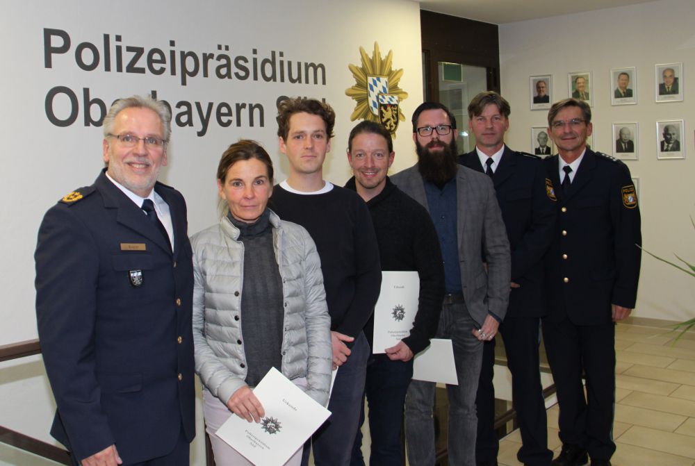 Belobigung couragierte Helfer zum Tötungsdelikt in