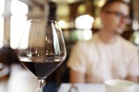 Alkoholisiert hinter dem Steuer Führerschein weg