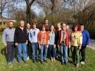 Entlastung für pflegende Angehörige Caritas hat ne