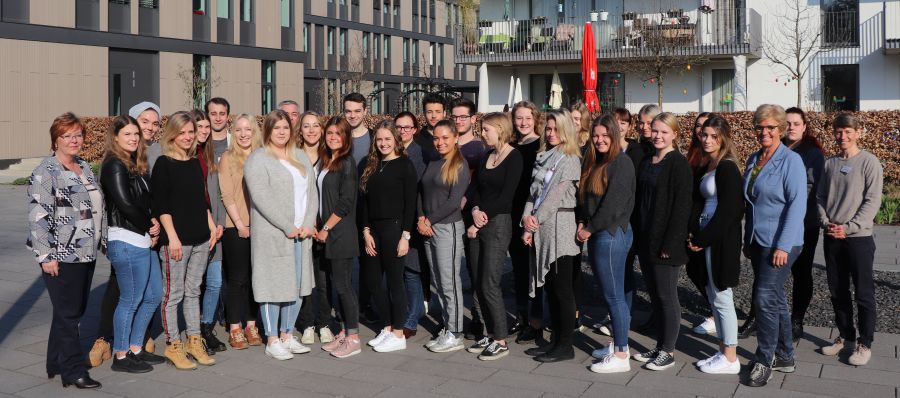 RoMed Kliniken bilden aus