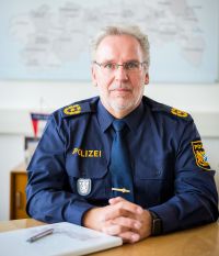 Gewalt gegen Polizeibeamte Polizeipräsident Robert
