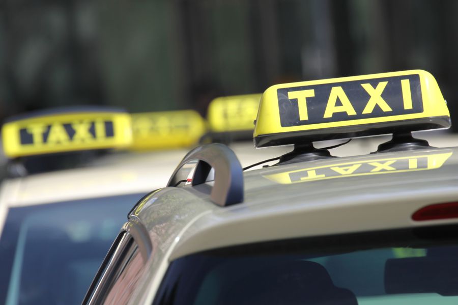 Taxifahrer in Rosenheim betrogen