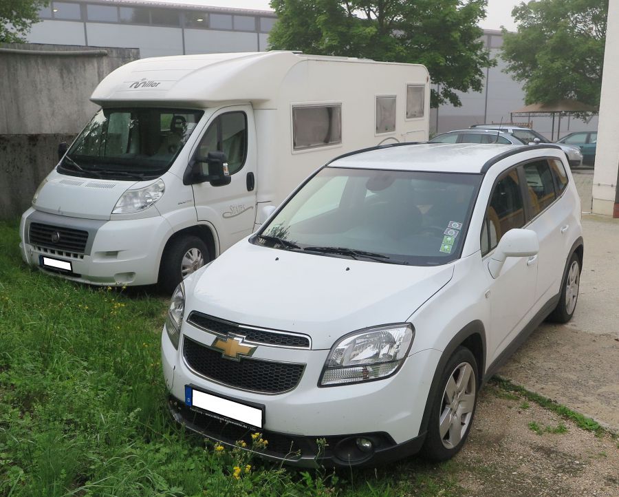 Wohnmobil und Pkw sichergestellt