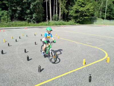 Traunreut Sankt Georgen Fahrradparcours mit Polize