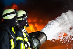 Vollbrand eines Schuppens in Miesbach Schaden rund