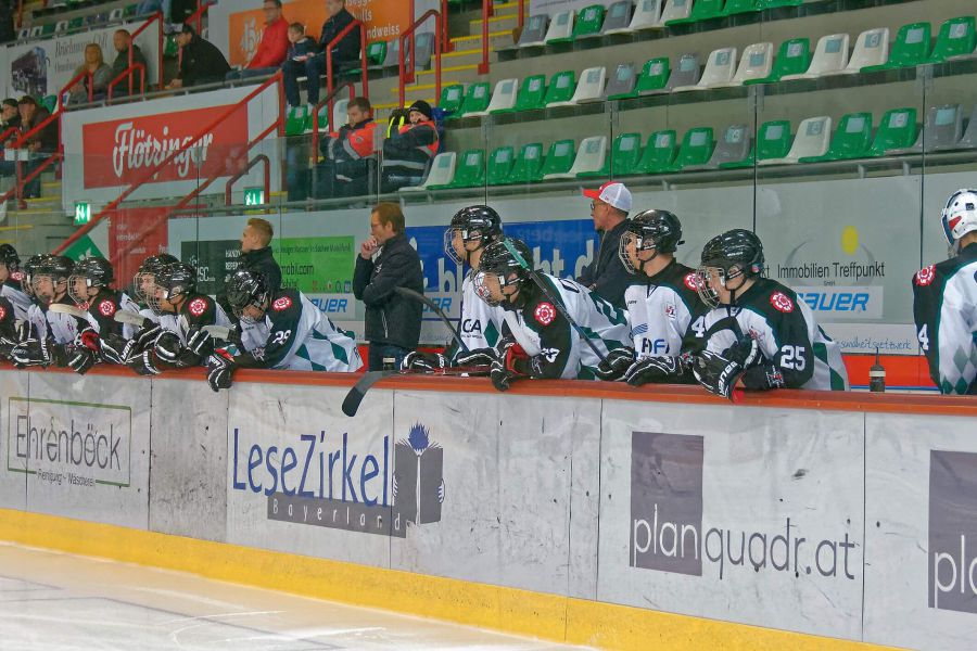 ROSENHEIM Erste Heimspiele für Starbulls Jugend Te