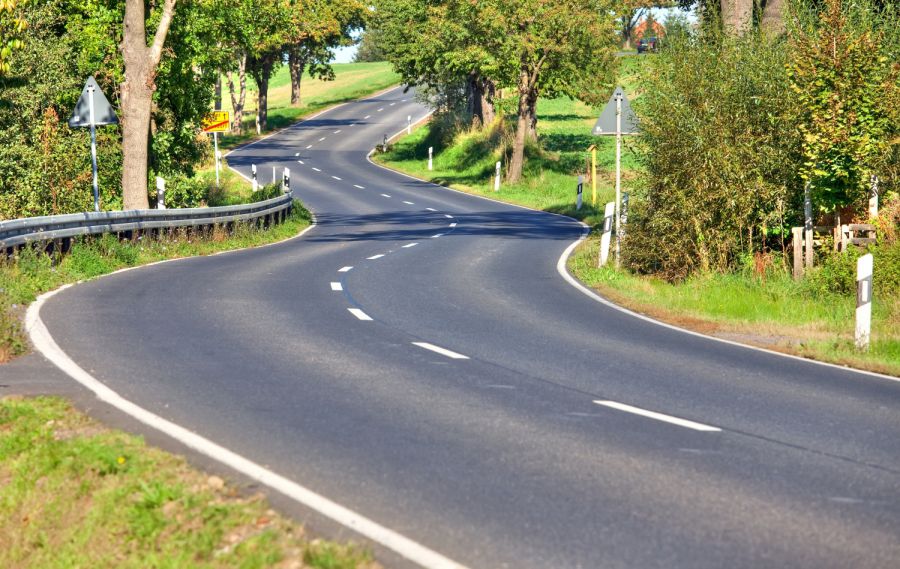 THALHAM WEYARN Verkehrsunfall in scharfer Rechtsku