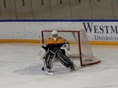 ROSENHEIM Starbulls Jugend Torhüter Matthias Bittn