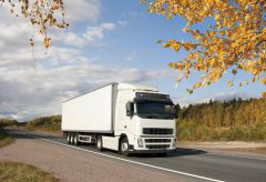 Verkehrsunfallflucht durch Lkw Fahrer Palling