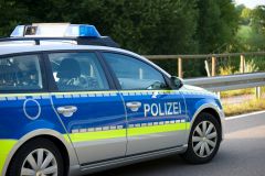 RIEDERING Zusammenstoß mit Pferd endet mit Totalsc