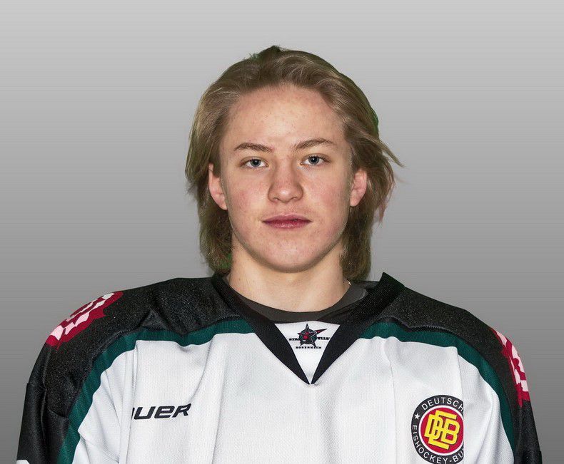 STARBULLS ROSENHEIM Sandro Mayr belegt mit DEB U17