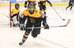 Celine Mayer und U18 Frauen feiern Aufstieg in die