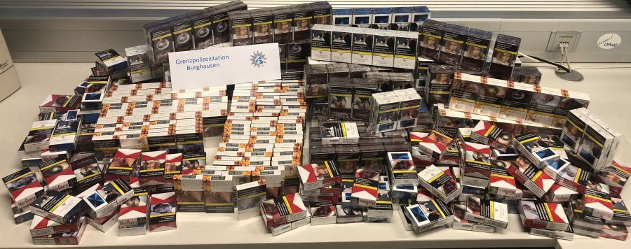 Burghauser Grenzpolizisten schnappen Zigarettensch
