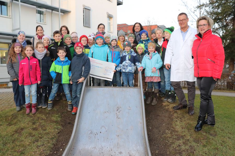 Klöpfeln für den guten Zweck Spende an den Förderv