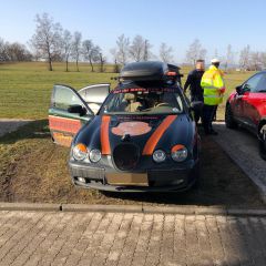 Illegales Autorennen und Straßenverkehrs gefährdun