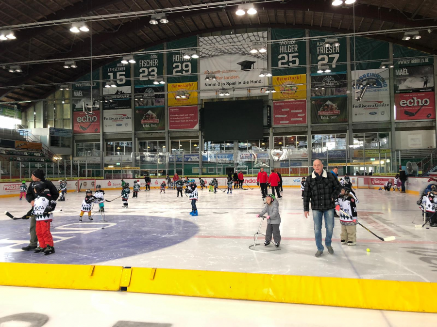 Mehr als 70 Kinder beim Starbulls KidsDay