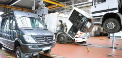 Sachbeschädigung und Diebstahl an Transporter in P