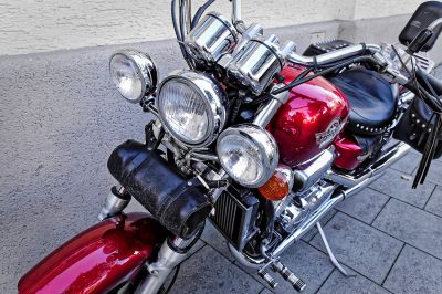 Kienberg Verkehrsunfall Pkw gegen Motorrad