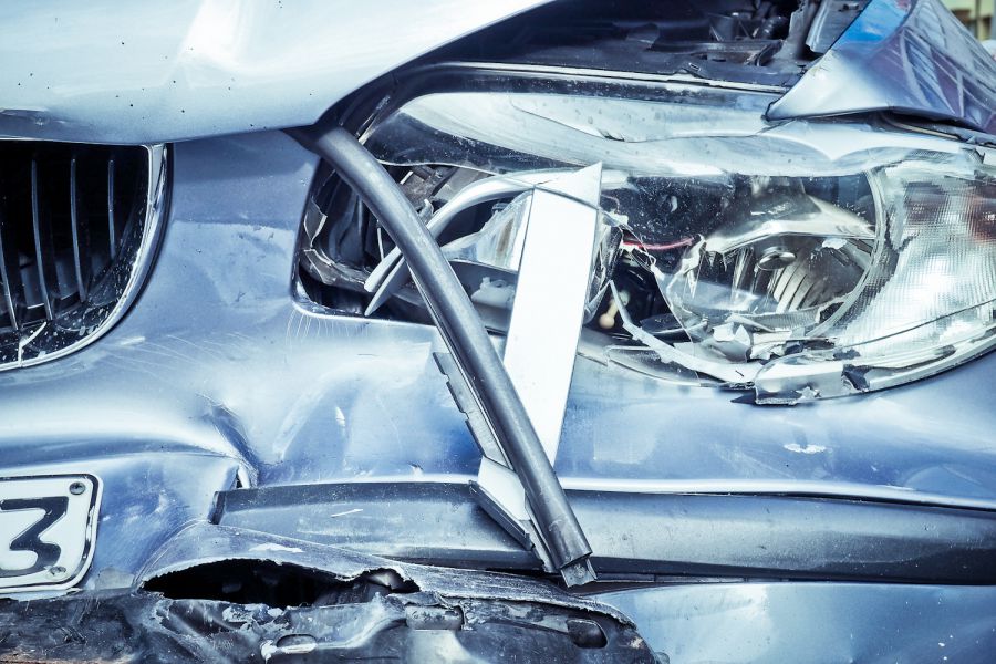 Anger A8 Verkehrsunfall mit einer schwer verletzte