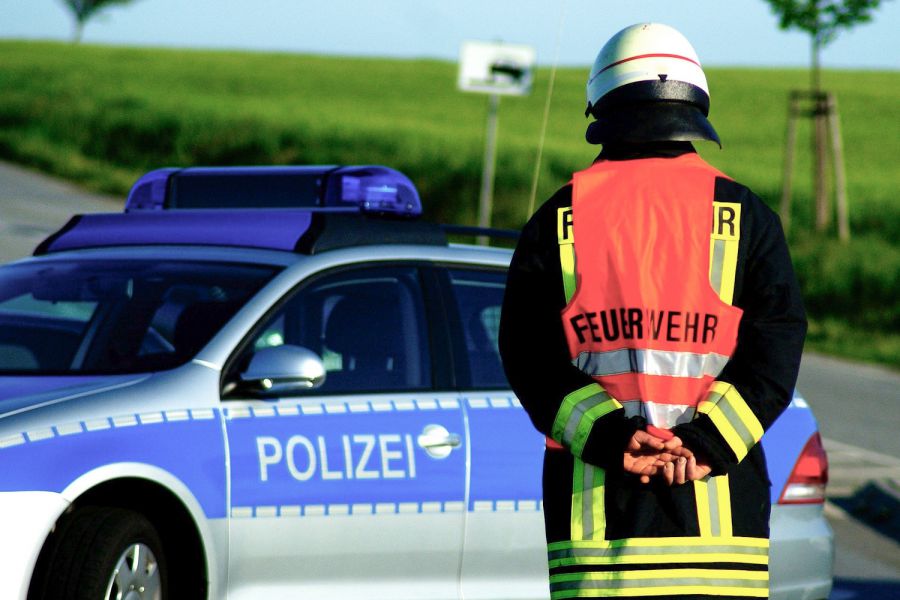 Siegsdorf A 8 Verkehrsunfall mit Flucht an der Ans