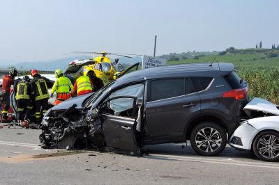 Piding BAB 8 schwerer Auffahrunfall auf der BAB 8 