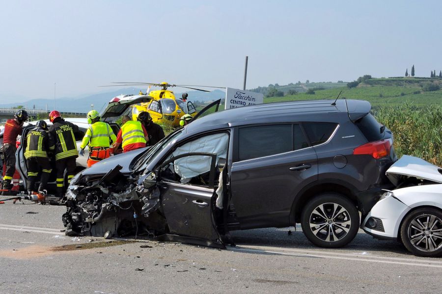 Piding BAB 8 schwerer Auffahrunfall auf der BAB 8 