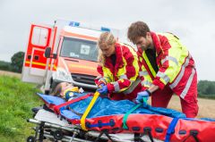 Vogareuth Leiter weggerutscht Person stürzt zu Bod