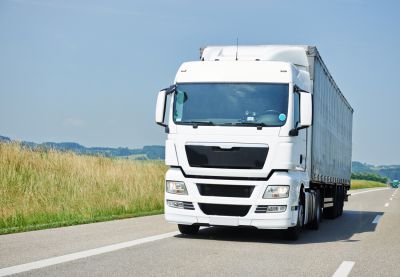 Bad Feilnbach Sattelzug mit erheblichen technische