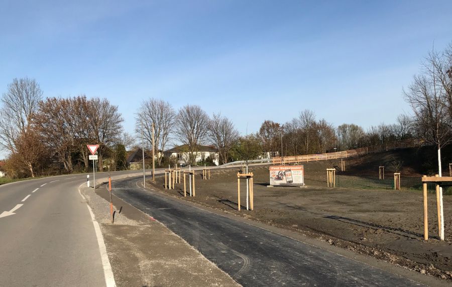 Raubling Geh und Radweg an der Kreisstraße RO 25 i