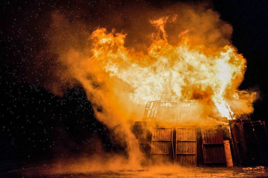 Rosenheim Wertstoffcontainer werden Raub der Flamm