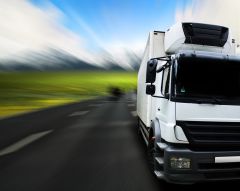 Kiefersfelden Schwerer Unfall zwischen Lkw und Kle