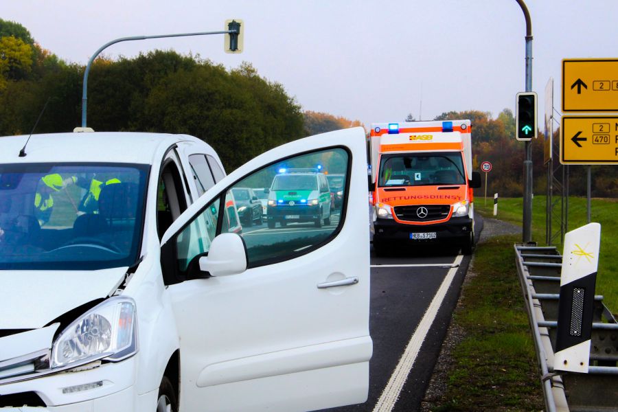 Traunstein Verkehrsunfall mit zwei verletzten Pers
