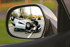 Verkehrsunfallflucht in Feldkirchen Westerham Zeug