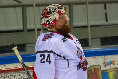 Höller Hattrick beim 6 5 Heimsieg gegen Regensburg