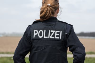 Rosenheim Fahrer ohne Führerschein mit überbesetzt