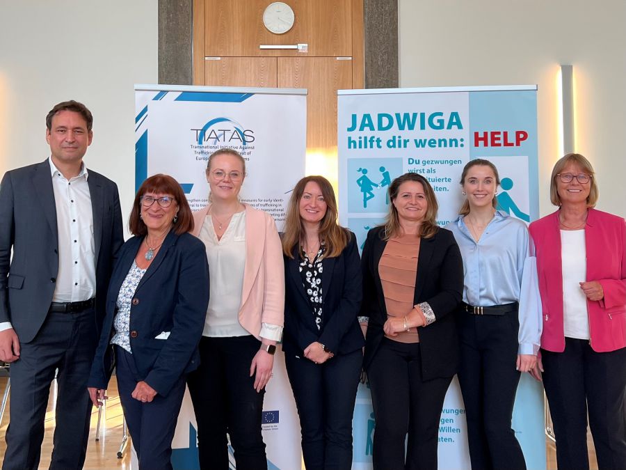 Wir müssen Frauen vor Gewalt und Ausbeutung schütz