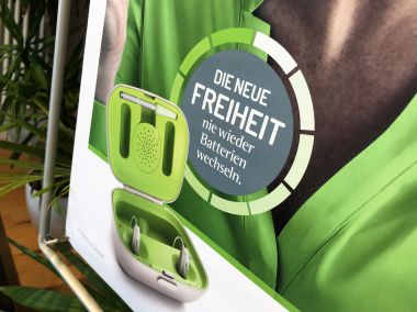 Hinter dem Ohr Hörgeräte HdO mit offener Anpassung