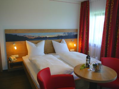 Einzel und Doppelzimmer