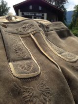 helle Hirschlederhose maßgeschneidert Lederhosenma