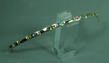 Goldschmuck aus eigener Werkstatt