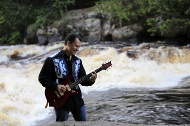 Wohnzimmerlesung und Konzert