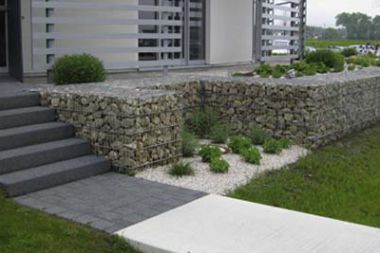 Firmenaußenanlagen